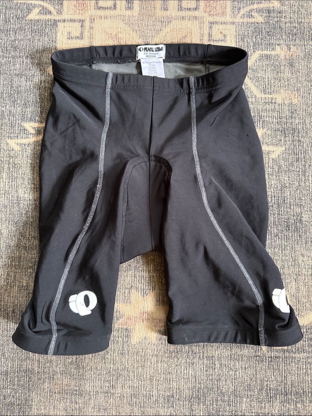 Women's Medium Pearl Izumi Black Cycling Bib Shorts with Gray Stitching